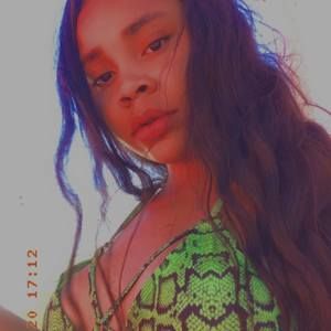 Meet your Posher, Jasmine